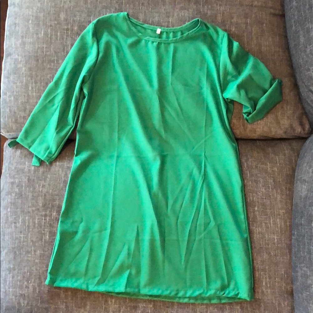 NEW Green Tie Sleeve Dress